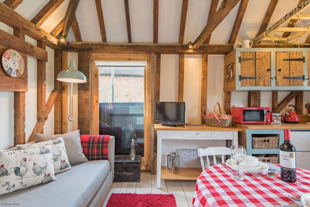 The Granary By Bloom Stays Canterbury Esterno foto